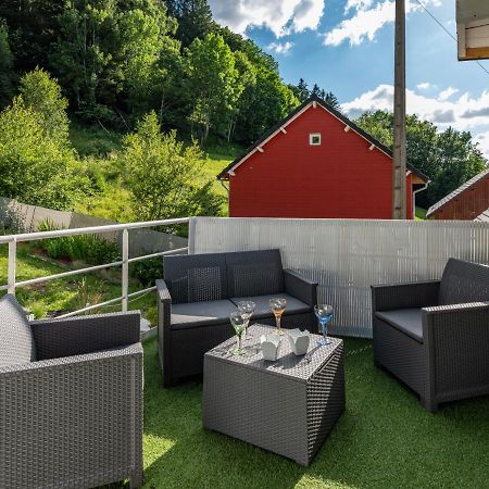 Villa Stunning 4-Bed House In La Bourboule Exterior foto