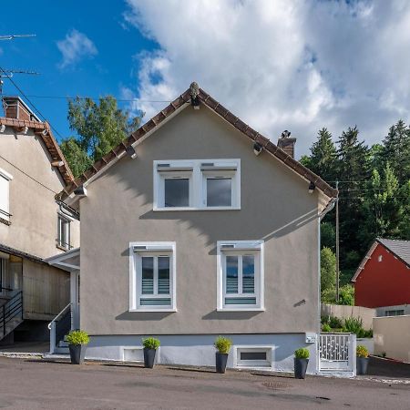 Villa Stunning 4-Bed House In La Bourboule Exterior foto